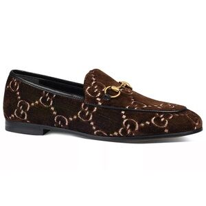 GUCCI JORDAAN VELVET DARK BROWN LOGO LOAFER - WOMEN'S